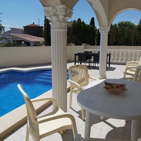 艾姆布里亚布拉瓦Casa Amb Piscina Privada别墅 外观 照片