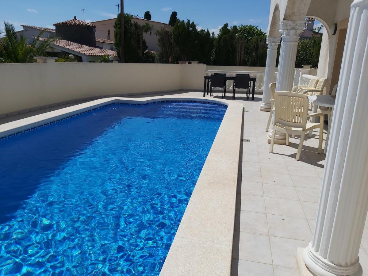 艾姆布里亚布拉瓦Casa Amb Piscina Privada别墅 外观 照片